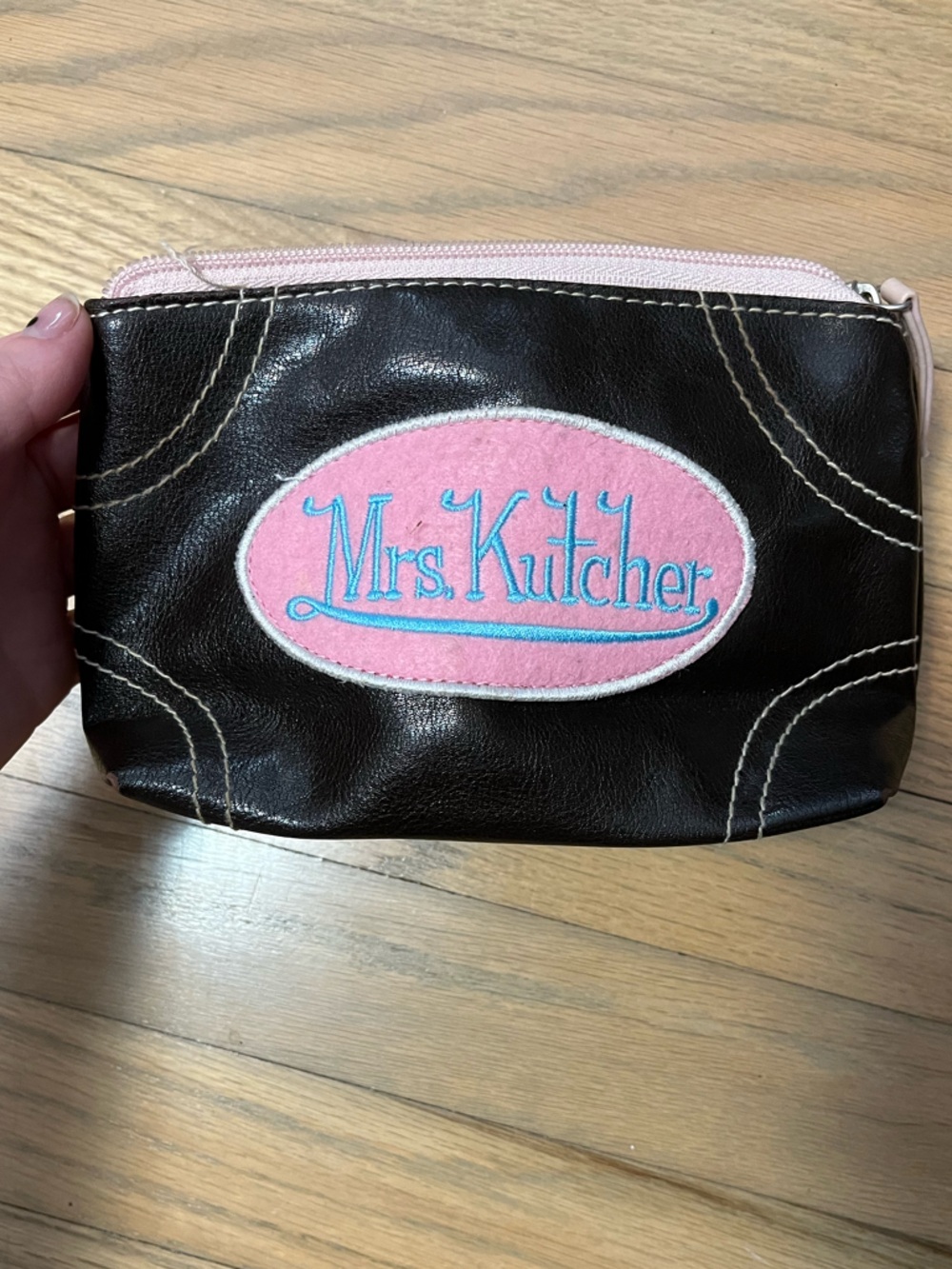 Y2K Mrs Kutcher zipper pouch